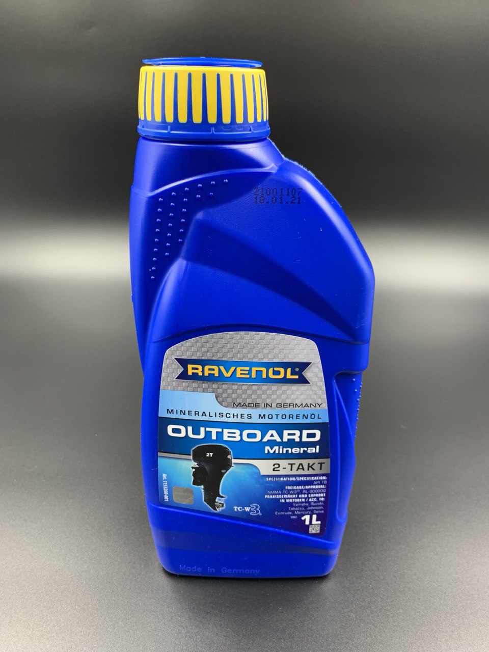 картинка Масло моторное Ravenol Outboard Mineral (2х тактное) (1л) от магазина Одежда+