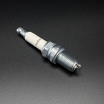 картинка Свеча зажигания Champion RA8HC @4 (Quicksilver) от магазина Одежда+