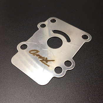 картинка Пластина помпы охлаждения Yamaha 9.9-15, F8-9.9 OLD (Omax) от магазина Одежда+