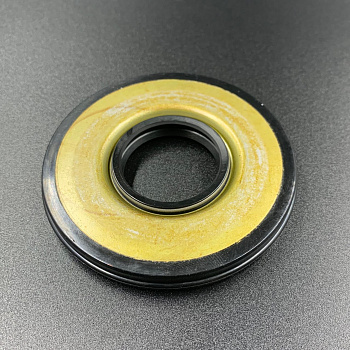картинка Сальник коленвала снегоход Yamaha VK540 (93103-32095) (32x78x9.5) (RT) от магазина Одежда+